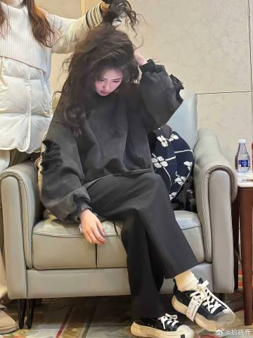 生活明朗，万物可爱，人间值得，未来可期-拾晓鹿后援网